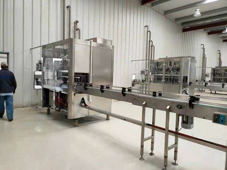 What is the significance of the powder mixing process in the flour machinery